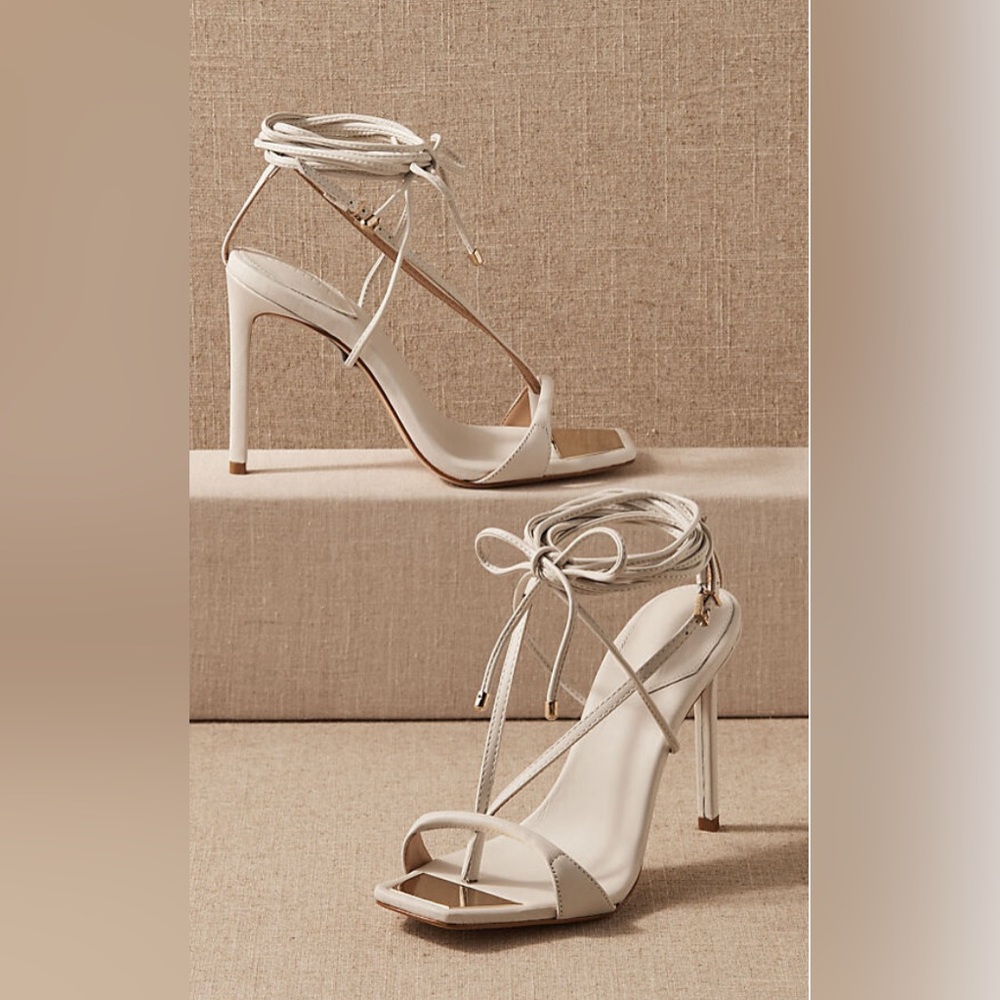 The Schutz®Vikki stiletto heel crafted from leather square-shaped toe ankle-wrap